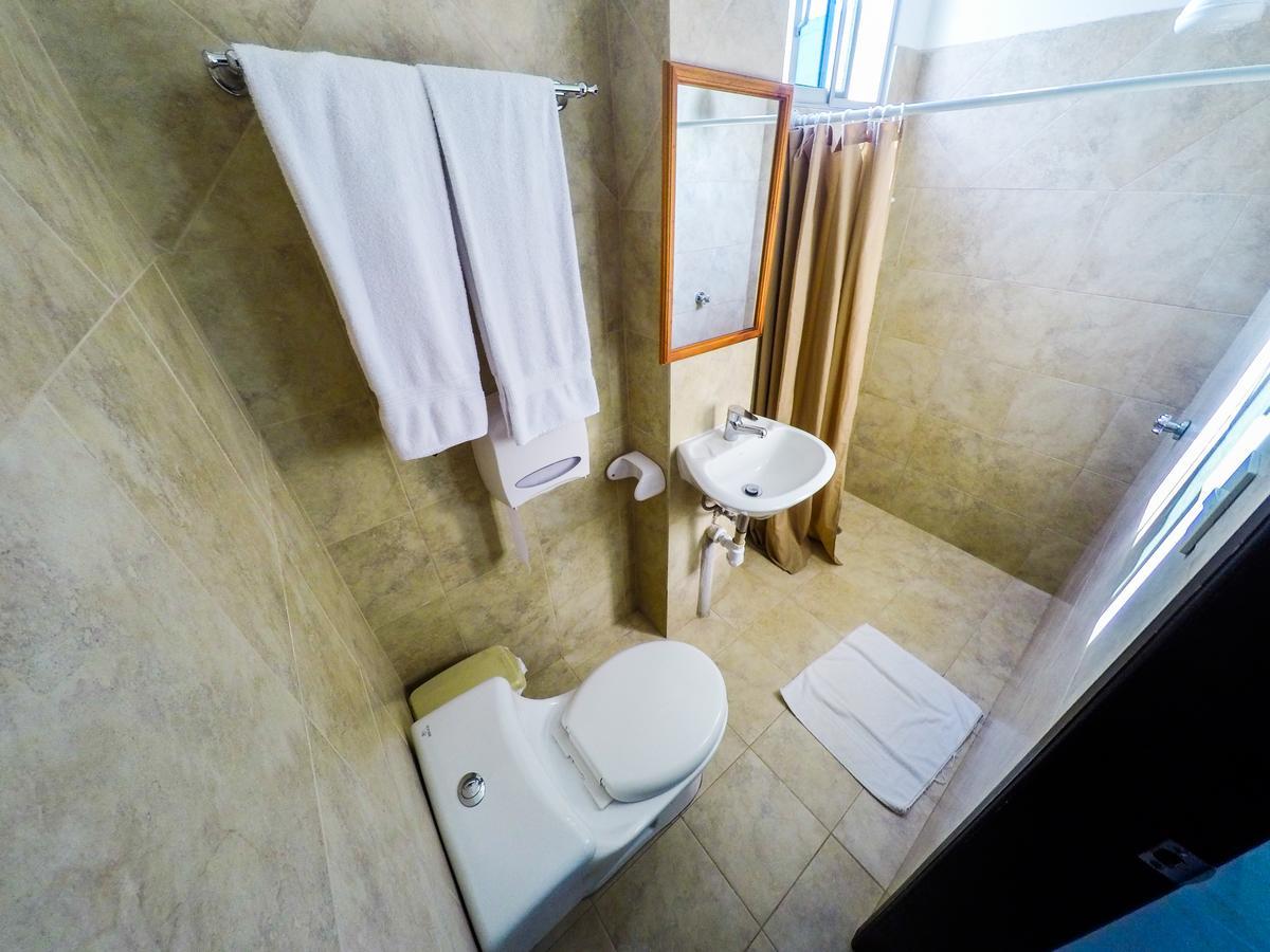 Dc Suites Aeropuerto Guayaquil Buitenkant foto