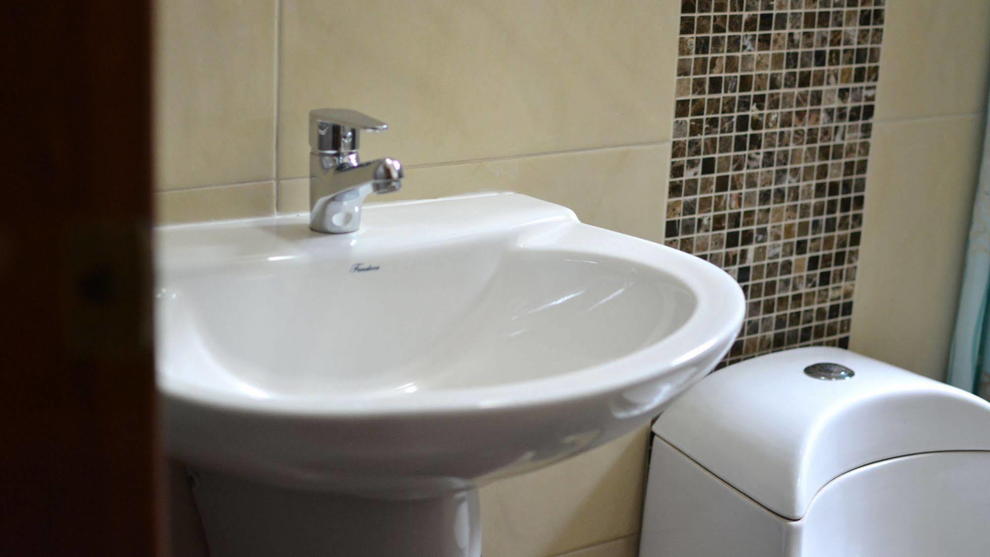 Dc Suites Aeropuerto Guayaquil Buitenkant foto